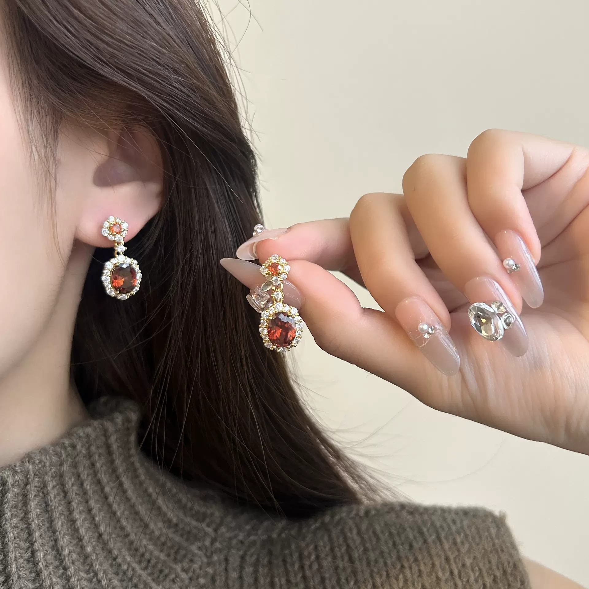 S925银针红宝石耳环女法式鸽血红银针耳钉精致红钻彩宝中古耳饰