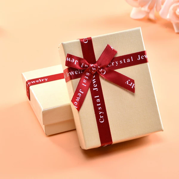 Gift box (beige)