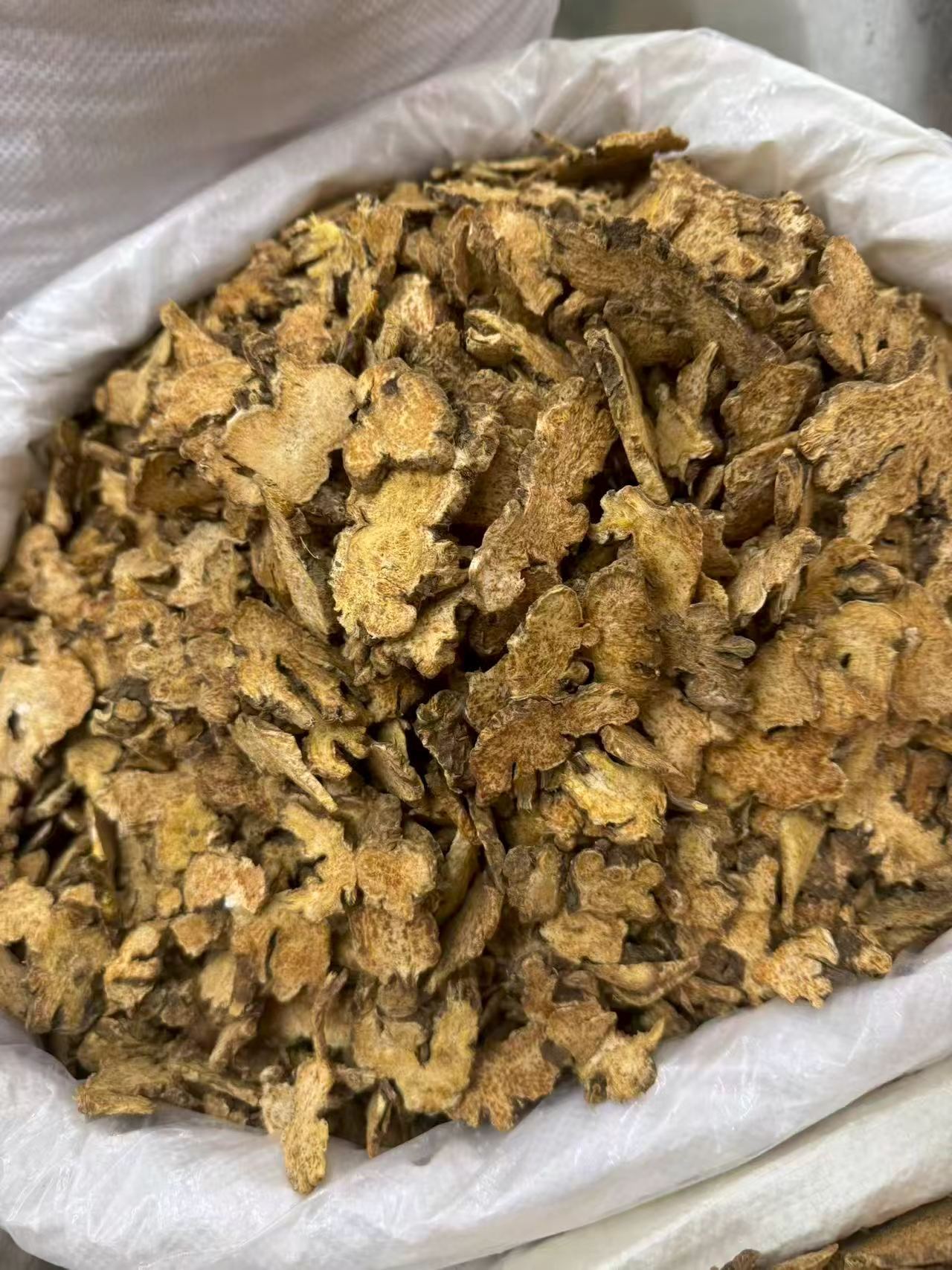 Cang Zhu Atractylodes Rhizome Slices 1000g Dried Chinese Herb for Decoction and Powder details