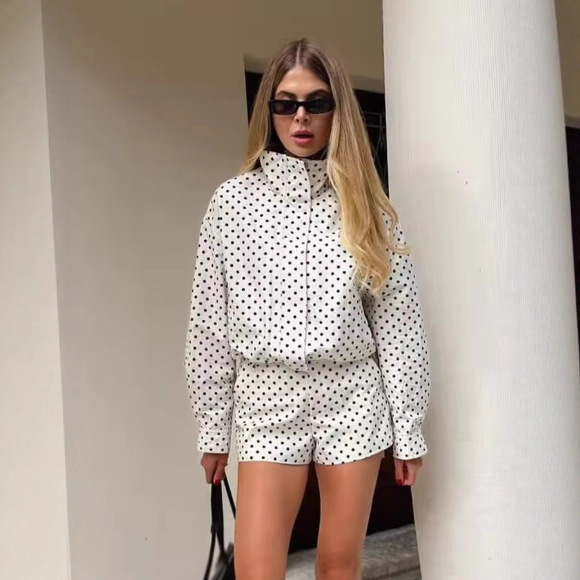 autumn design jacket for leisure