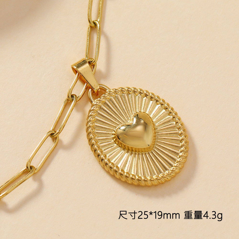5g Weight Pendant Jewelry Making Type 18*17mm Jewelry Making Size DIY Jewelry Accessories Classification 1 Piece Quantity 304 Stainless Steel Material Heart Shape Pattern All Seasons Season Plating Design Casual, Vintage Style Style 1 Piece 18*17mm 304 Stainless Steel Heart Shape Pendant 1