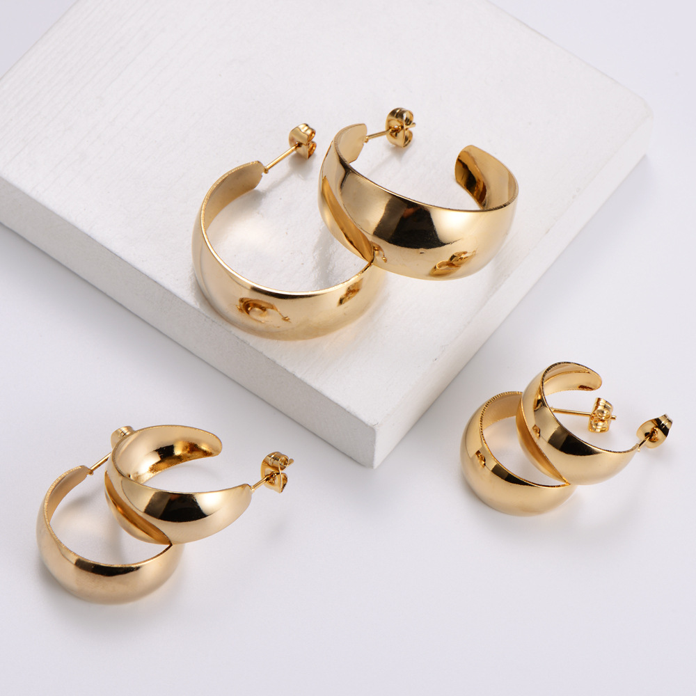 Simple Style Geometric Polishing Stainless Steel No Inlaid 18K Gold Plated Earrings display picture 3