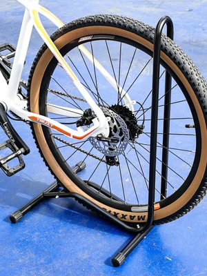 Mountain Road Bike Support | Car bike rack