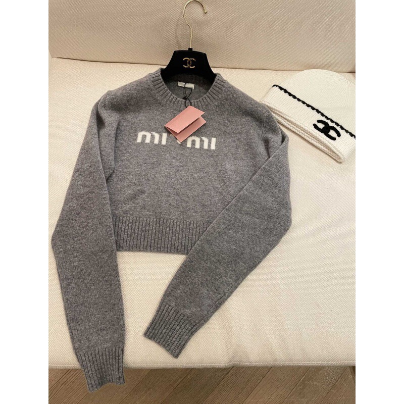 Gray Pullover Short Knitted Sweater for Women, 2026 New Autumn and Winter Simple Style for Petite Figures, Inner Layer Base Top