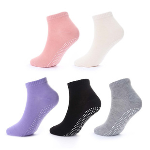 Factory direct supply dispensing yoga socks polyester cotton non-slip cross-border ladies socks early education fixed color non-slip sports socks