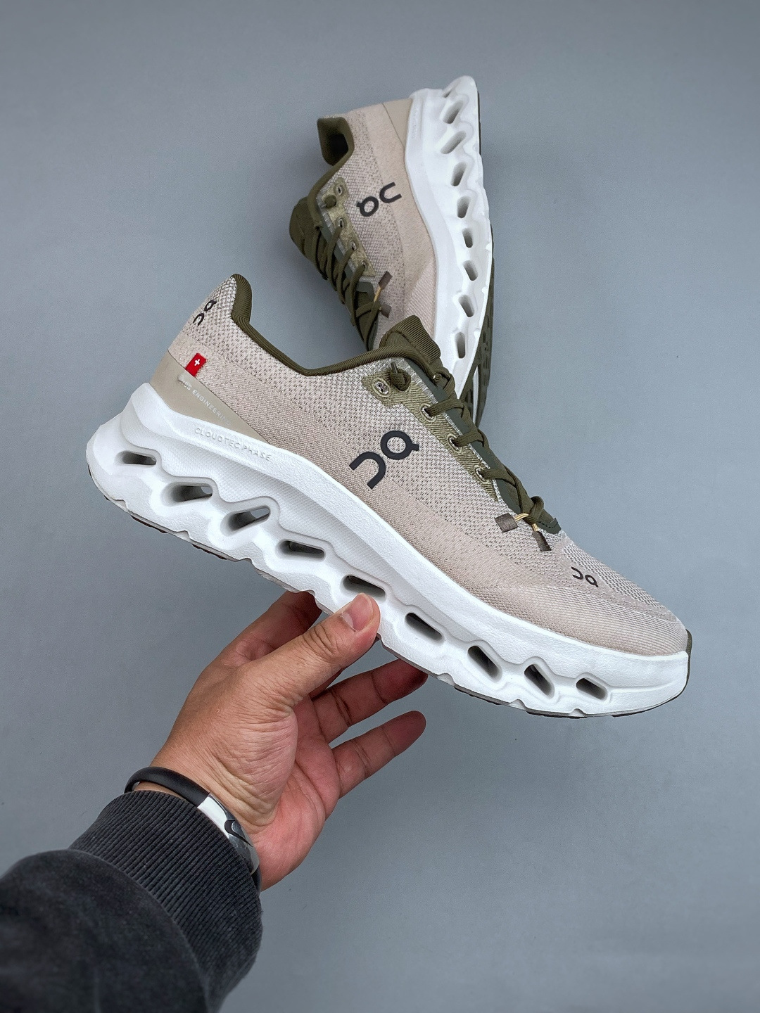 Comercio exterior transfronterizo Putian Zapatos Oangn Running Cloudtilt pareja deportiva ligera amortiguadora Running resistente al desgaste