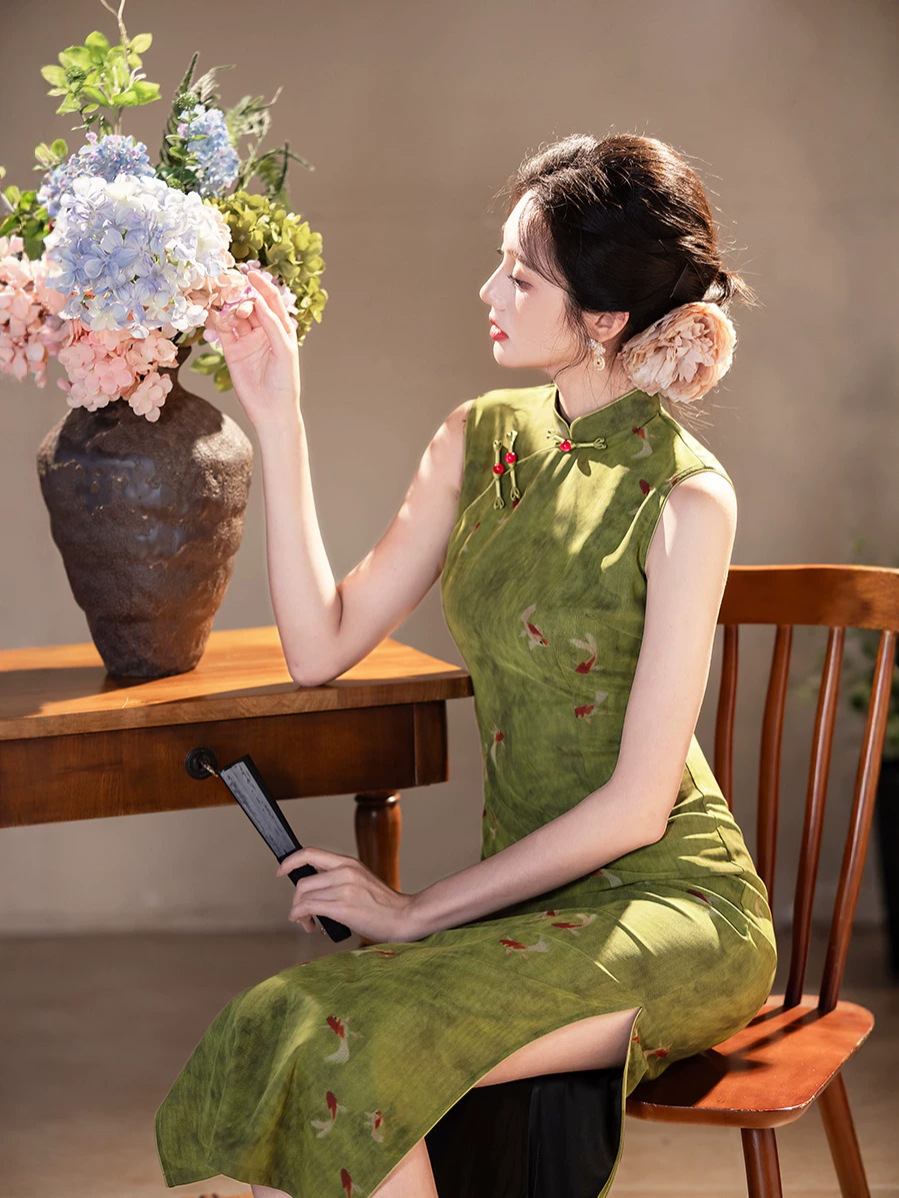 Green summer lightweight retro cheongsam