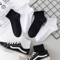 Women's black crew socks, versatile couple sports socks, solid color cotton socks, summer student socks, Zhuji sock wholesale