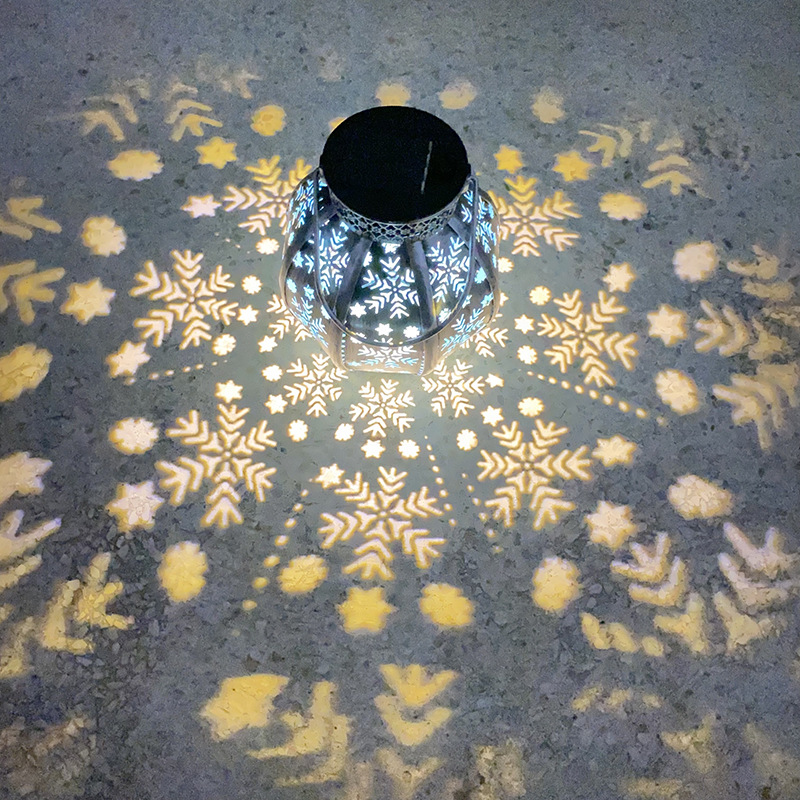 亚马逊精选LED圣诞主题雪花镂空太阳能灯 户外庭院灯景观灯节日灯