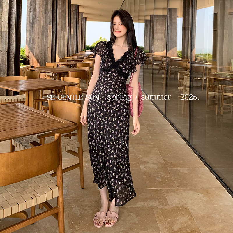 Xiu Xixi 2026 Spring New Elegant Lace Dress with Floral Print, Pure Desire Vacation Long Dress for Women 88533