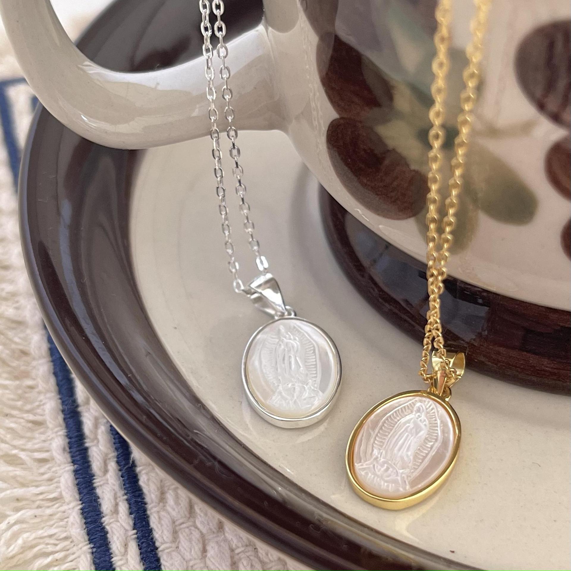 Portrait Pattern Women'S Gender Inlay Design 925 Sterling Silver Shell Cable Chain Inlay Portrait Pendant Necklace