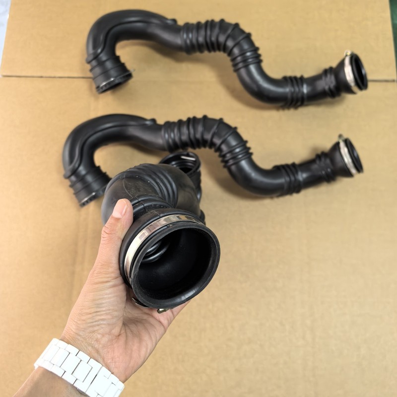 13265280空気管吸気管排気管放熱器管ゴム管は欧宝車種に適用されます。|undefined