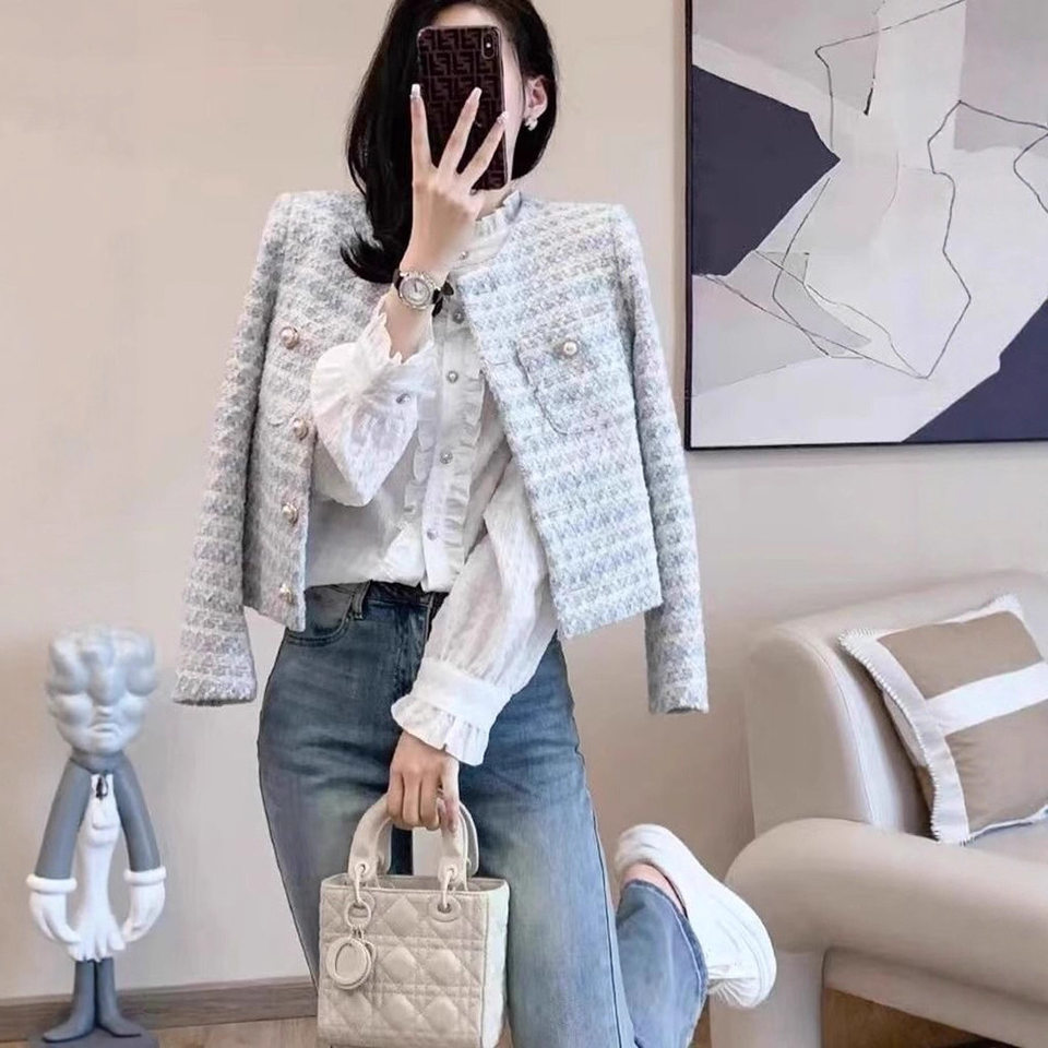 Áo khoác ngắn nữ cổ tròn dài tay phong cách thanh lịch cúc ngọc trai — Xanh nhạt