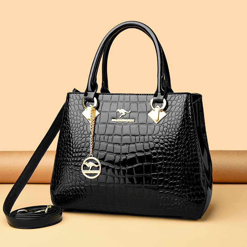 Ladies Retro Shoulder Bag Large Capacity Patent Leather Handbag_voghion.com