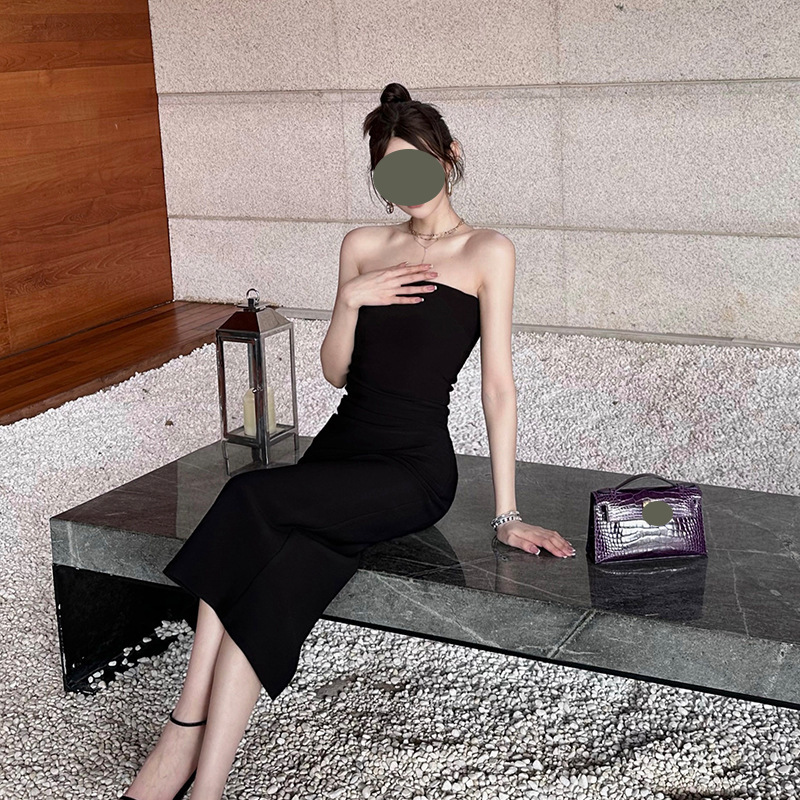 Gentle Elegant Pleated Slimming Stretch Strapless Split Dress Solid Color Long Dress off-shoulder Niche Dress Gentle Elegant Pleated Slimming Stretch Strapless Split Dress Solid Color Long Dress off-shoulder Niche Dress