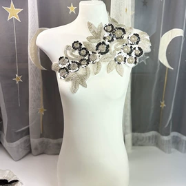 布贴;花边;胸花