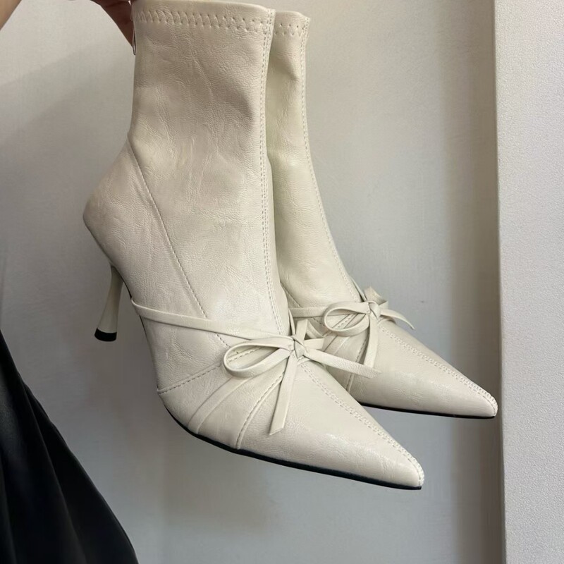 Pointed Toe Leather Bow High-Heeled Martin Boots for Autumn and Winter, Mature and Stable Style, Paired with Wide-Leg Pants