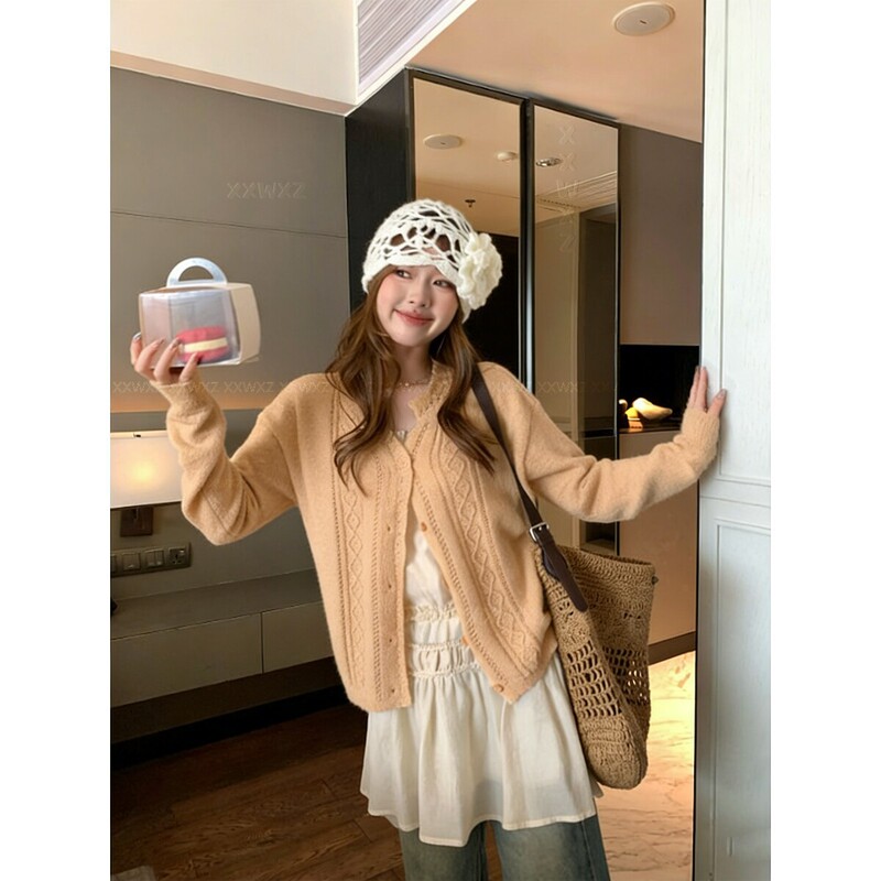 Women's mohair blend knit sweater with asymmetrical lace collar, hollow crochet cardigan top, youthful and fashionable sweater Women's mohair blend knit sweater with asymmetrical lace collar, hollow crochet cardigan top, youthful and fashionable sweater