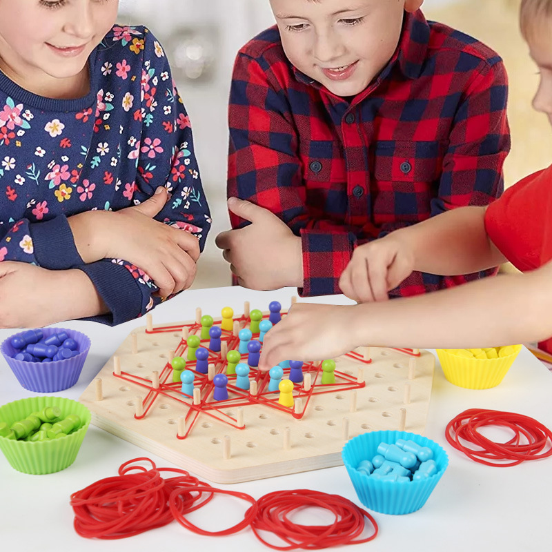 Juego de mesa de rompecabezas de iluminación para niños de ajedrez interactivo de cadena multijugador de triángulo de madera adecuado para adultos y niños