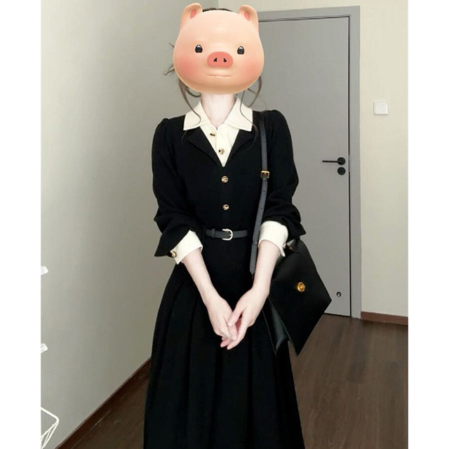French-style, sophisticated black polo-neck shirt dress for women, 2026 autumn/winter new collection, featuring a faux two-piece design and a long skirt