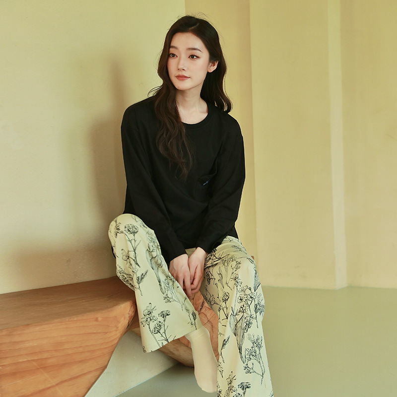 Women's Spring and Autumn Pure Cotton Long-Sleeve Pajama Set, Black, Large Size, Can Be Worn Outside, High-End Feel, Autumn and Winter Home Wear with Chest Pads Women's Spring and Autumn Pure Cotton Long-Sleeve Pajama Set, Black, Large Size, Can Be Worn Outside, High-End Feel, Autumn and Winter Home Wear with Chest Pads