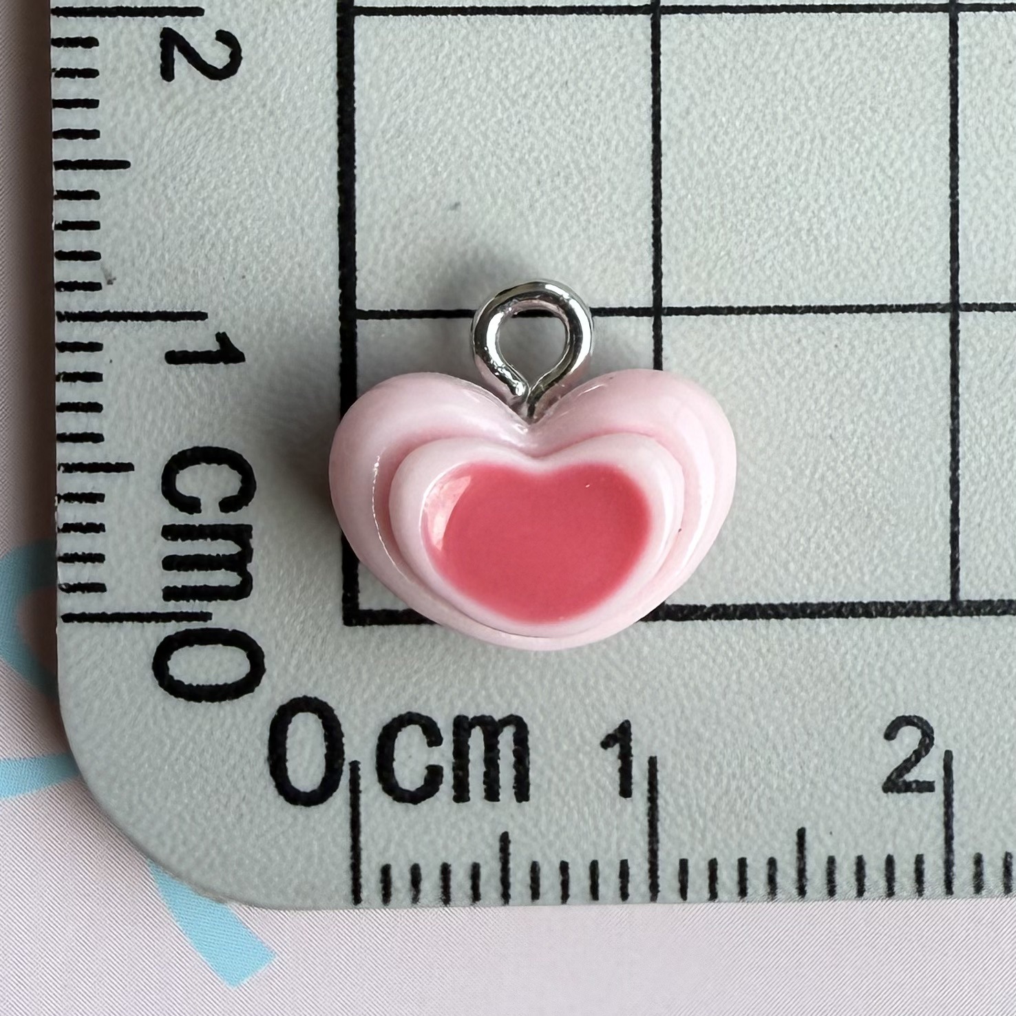 4g Weight Pendant Jewelry Making Type 11 * 13mm Jewelry Making Size DIY Ornament Accessories Classification 1 Piece Quantity Resin Material Heart Shape Pattern All Seasons Season Polished Finish Sweet Style 1 Piece 11 * 13mm Resin Heart Shape Polished Pendant DIY Ornament Accessories 2