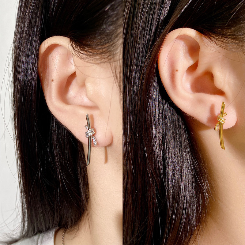 Holiday, Daily Occasion Copper Material 1 Pair Simple Style Knot Plating Inlay Copper Artificial Diamond Ear Studs