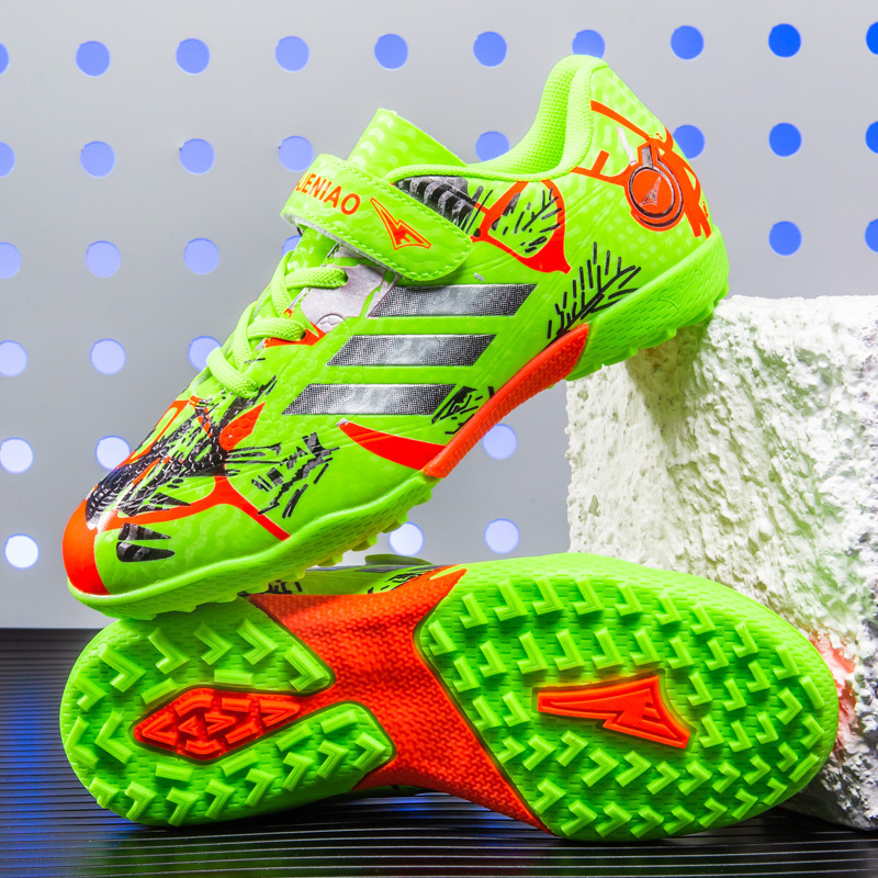 Zapatos de fútbol transfronterizos de alto perfil para hombres TF zapatos de entrenamiento antideslizante transpirables para niños zapatos deportivos profesionales para estudiantes