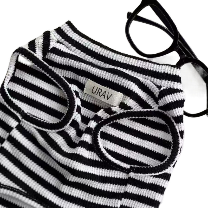 Ropa de gato de verano delgada perro pequeño anti-pello transpirable plata gradiente lindo gato de patas cortas chaleco a rayas