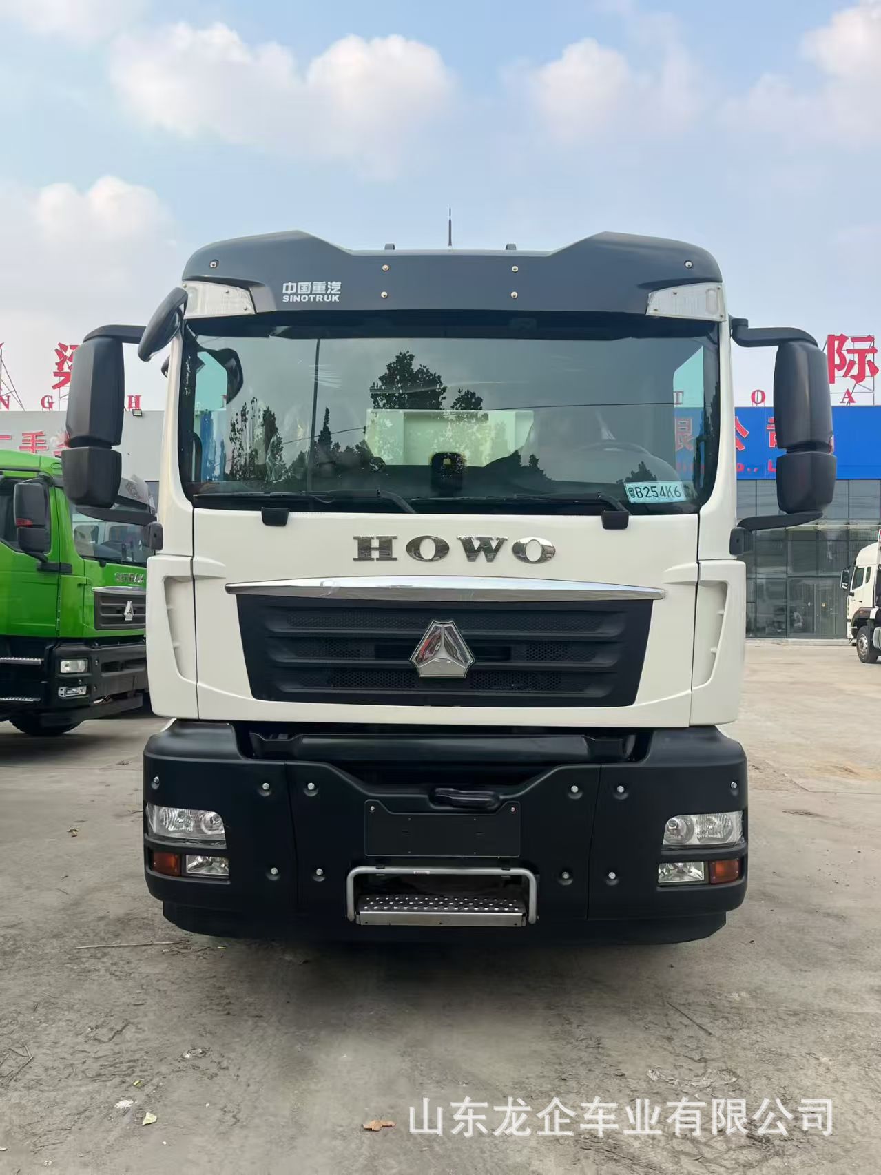 Factory Cross-Border Heavy-Duty Dump Truck Howo Tx380 Horsepower 10-Wheel Dump Truck for Engineering and Mining Transport
