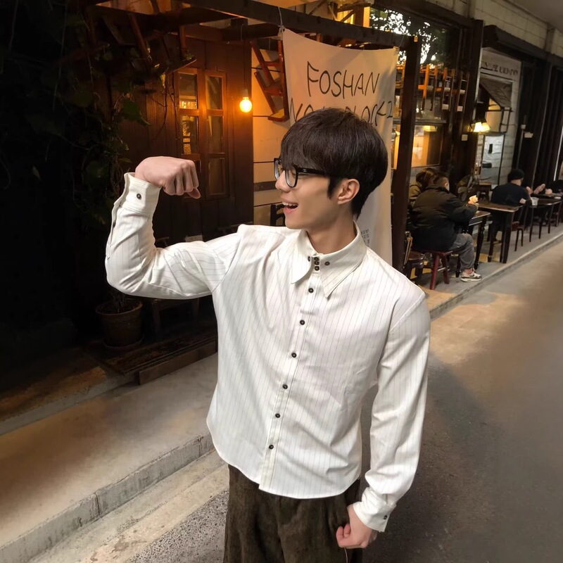 High-collar, pointed-collar, clean-fit striped straight-shoulder shirt, elegant long-sleeved shirt, men's loose-fitting jacket, couple's trendy style High-collar, pointed-collar, clean-fit striped straight-shoulder shirt, elegant long-sleeved shirt, men's loose-fitting jacket, couple's trendy style