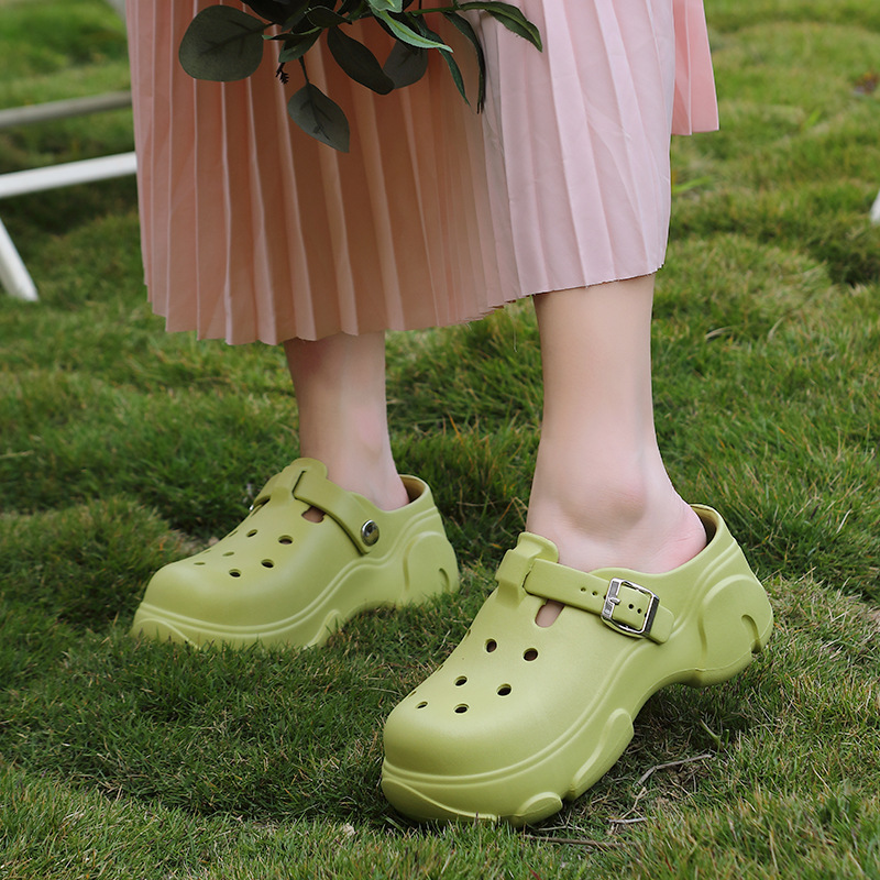 Kevät 2024 Uudet paksupohjaiset naisten paksut kesäiset päällysvaatteet, joissa on lisääntynyt EVA-liukuesteisten sandaalien ja tohveleiden tukkumyynti_voghion.com