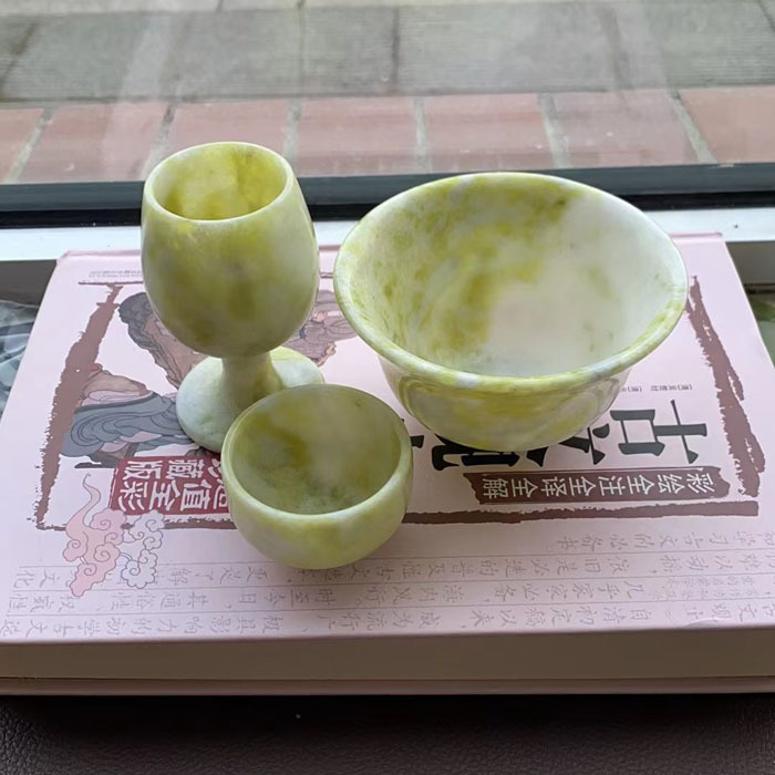 Natural Jade Small Wine Glasses Tea Bowls Cups Xiu Jade Jia Cui Dinner Plates Footed Cups Tea Bowls Wine Glasses Jade Ware Wholesale