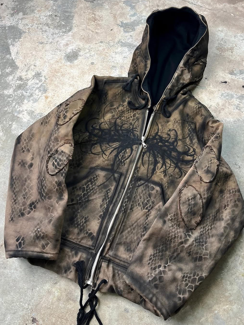 Retro design hoody hip-hop style