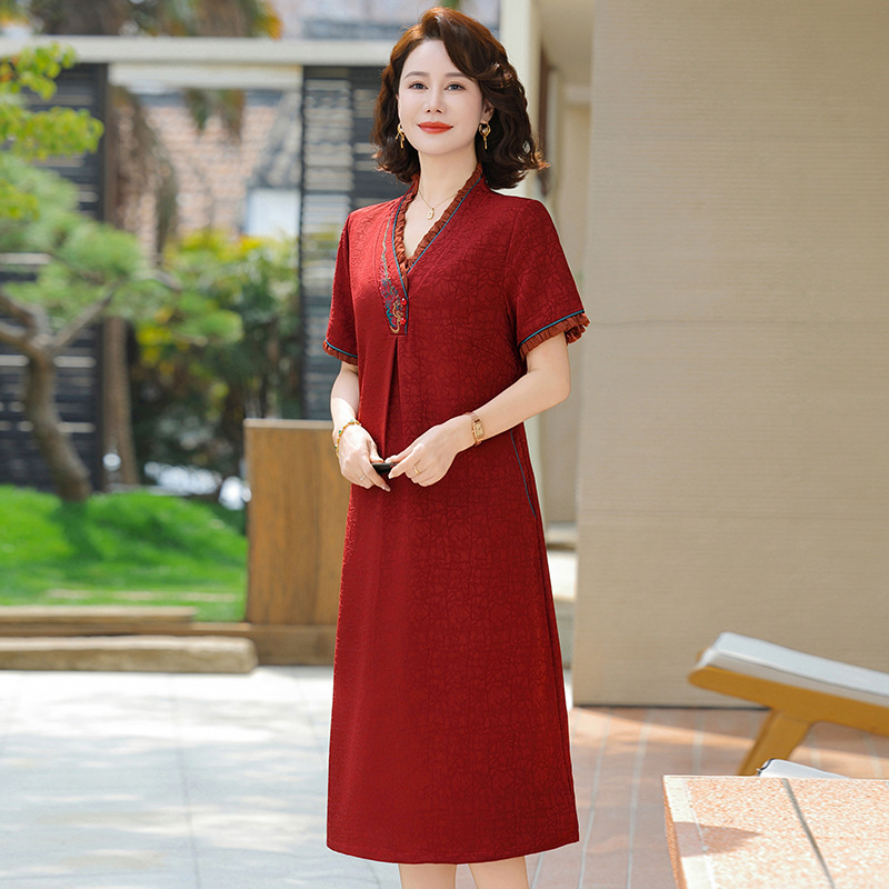 2025 New Mother's Day Loose plus size Wedding Dress Female Middle-aged Mother Summer dress Temperament Slimming