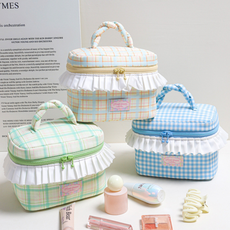 Sweet Korean-Japanese Style Pleated Skirt-Style Hand-Held Makeup Bag, Large Capacity Portable Color-Blocking Toiletry Bag, Colorful Plaid Design Sweet Korean-Japanese Style Pleated Skirt-Style Hand-Held Makeup Bag, Large Capacity Portable Color-Blocking Toiletry Bag, Colorful Plaid Design