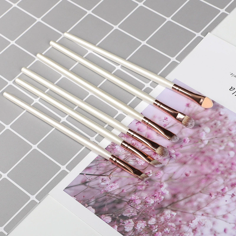 Brush, universal sponge makeup primer