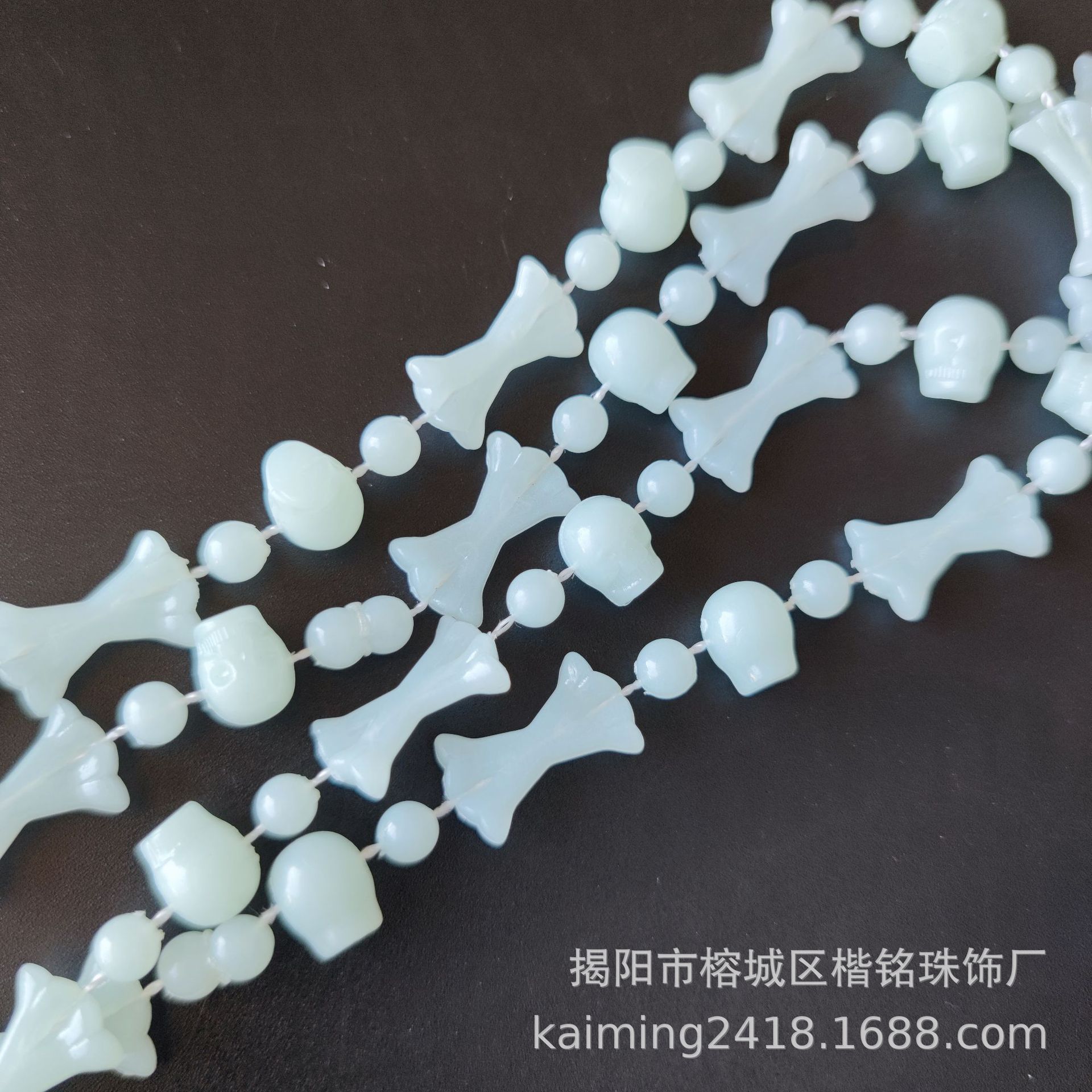 �羳������ʥ��ҹ������ ��ʥ�ڻ�ױ������� ��������ͷ�Ǽ�����