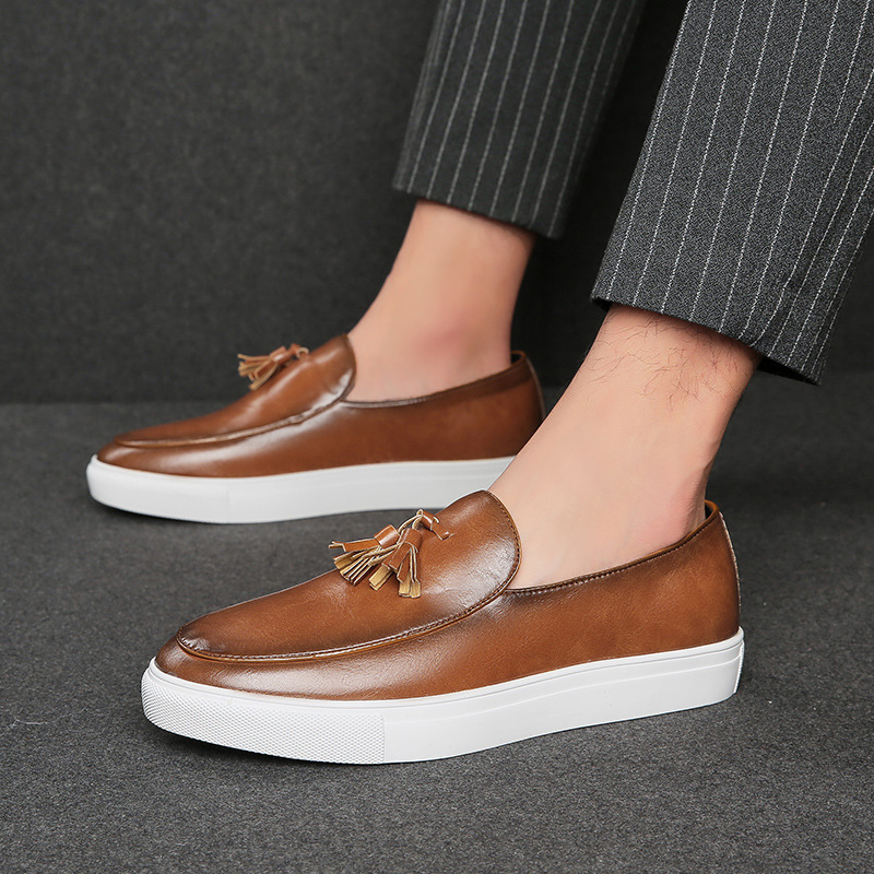 Transfronterizos de tamaño 46 zapatos de hombre de primavera de negocios zapatos de patina de bordas para hombres de color sólido de un pie de zapatos de cuero de calzado