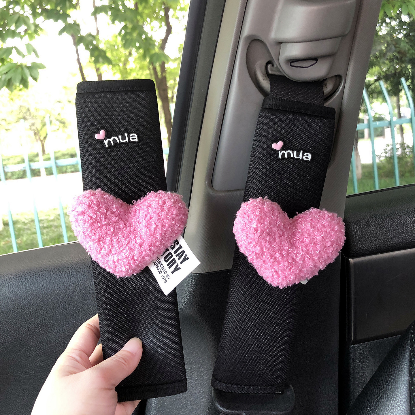 Internet Celebrity Mua Heart-Shaped Safety Belt Shoulder Pads, Ice Silk Plush Car Interior Accessories, Wholesale in Stock, Dropshipping Available