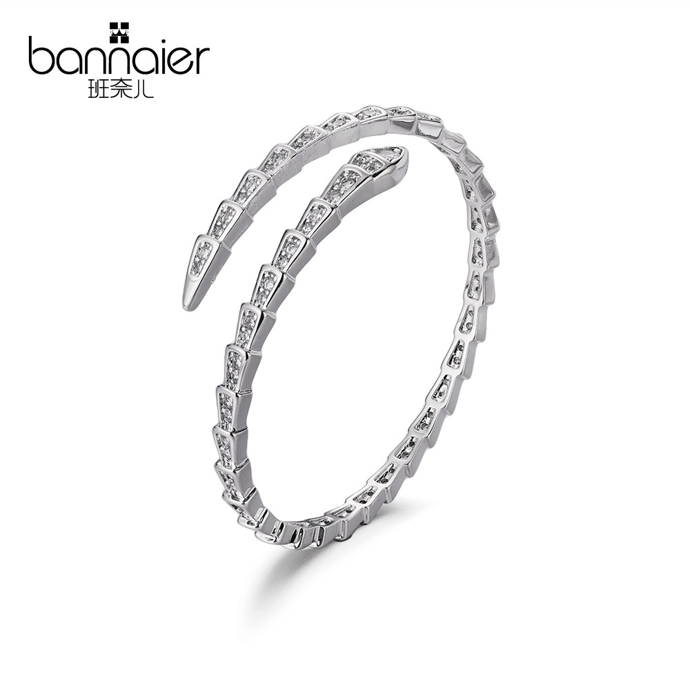 Estilo europeo y americano transfronterizo nueva pulsera de serpiente de doble cabeza de diamante con microincrustaciones de circón, diseño de nicho femenino, pulsera de apertura de lujo ligera