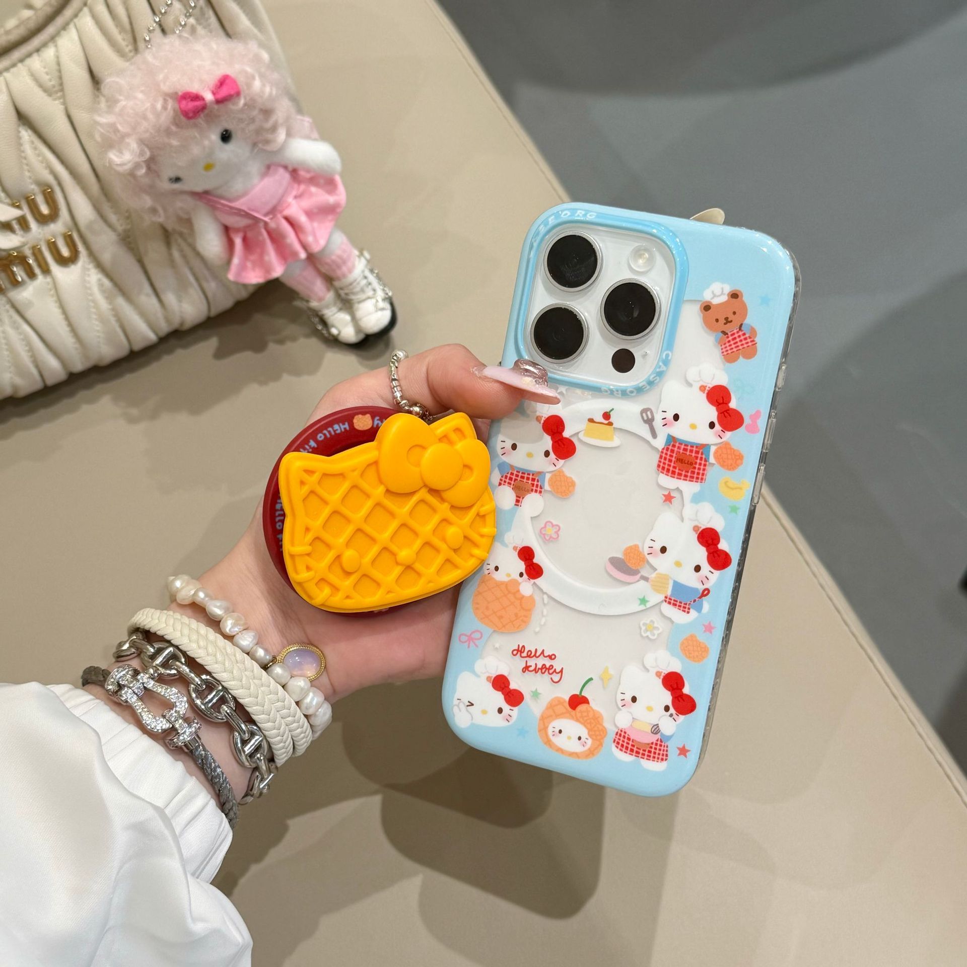 Los waffles de gato KT de pantalla completa de dibujos animados estilo ins son adecuados para Apple 15/16 funda para teléfono móvil 14Pro femenino 13 nuevo 16Pro