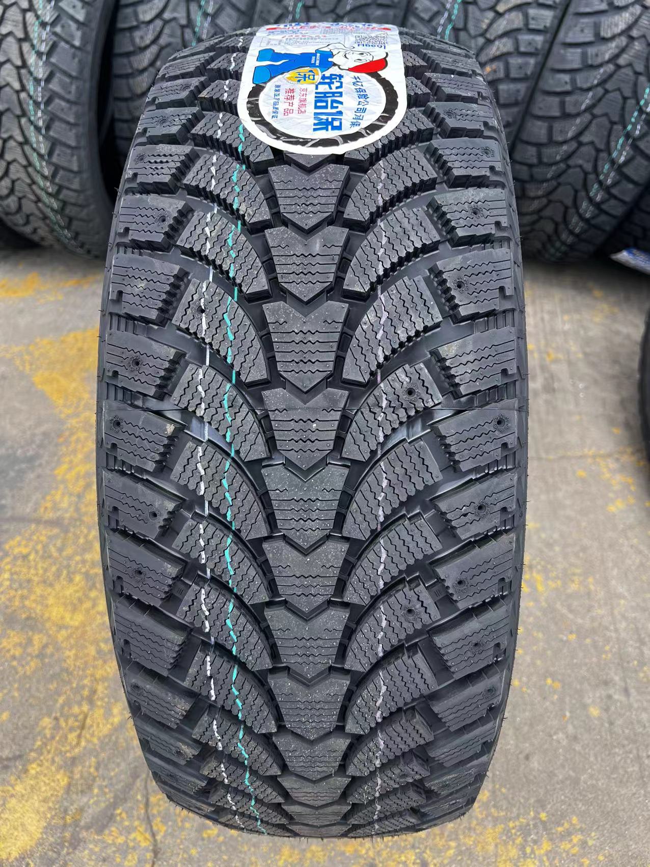 Studded Winter Snow Tires 285/245/255/50R20 265/245/255/45R20 255/55R20