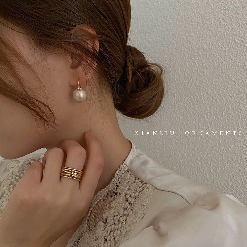 复古气质大珍珠耳环女韩国网红耳扣感耳钉2021年新款潮耳饰品