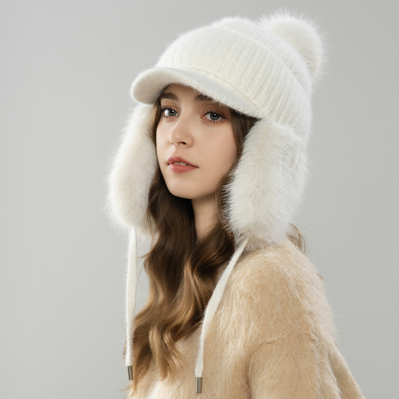 Mũ len beanie nữ lông thỏ giữ ấm mùa thu đông kiểu Hàn Quốc, mũ lưỡi vịt nhỏ có quả cầu lông — màu be