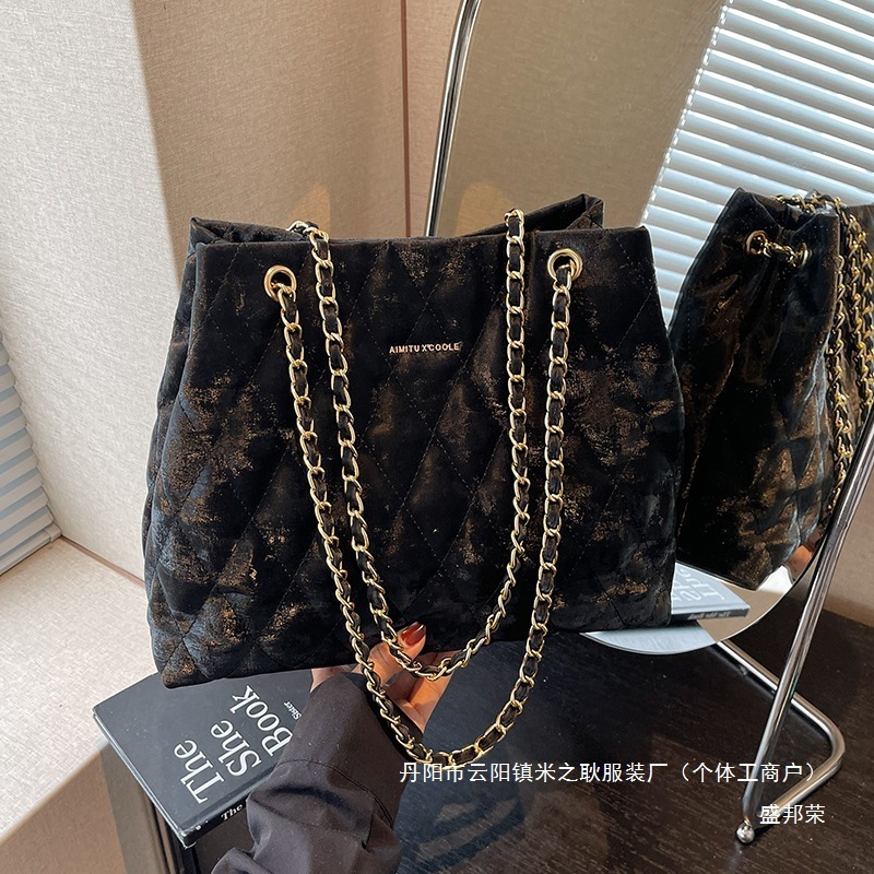 厂家直销女包2025新款时尚潮流简约纯色日常质感通勤休闲单肩斜挎|undefined