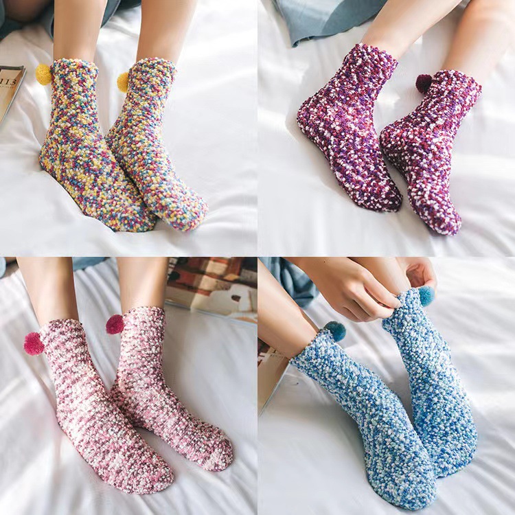 Otoño y invierno nuevos calcetines pastel calcetines japonesas de coral calcetines de piso casero calcetines de perla de terciopelo