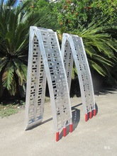 �o�ϵK�µ����X�Ͻ�ATV��݆Ħ���b܇��̨�A�µ���C܇�b܇б�°�