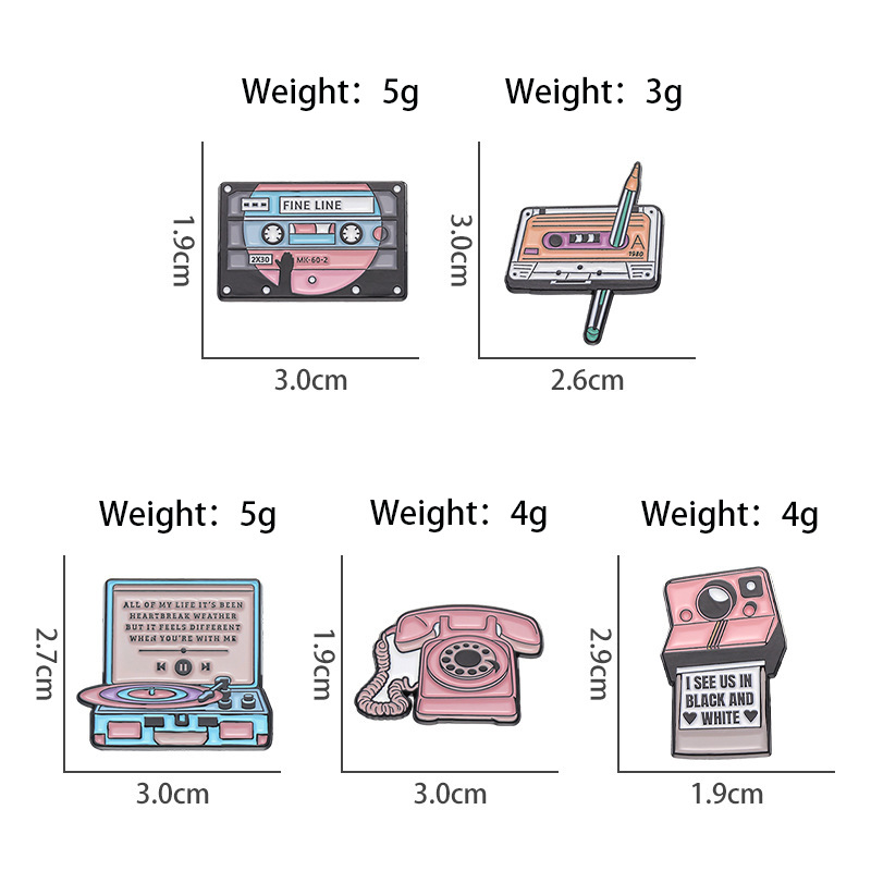 Insignia de serie de equipos electrónicos de dibujos animados, forma creativa, cinta, cámara, accesorios de teléfono, broche de aleación, lugar transfronterizo