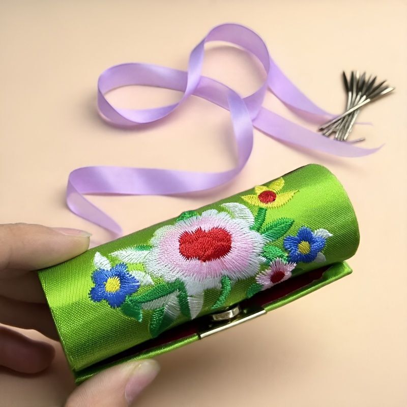 Lipstick Storage Box, Special Brocade Embroidered Lipstick Box, Cosmetic Box, Small Gifts for Going Abroad, Travel Souvenirs Lipstick Storage Box, Special Brocade Embroidered Lipstick Box, Cosmetic Box, Small Gifts for Going Abroad, Travel Souvenirs